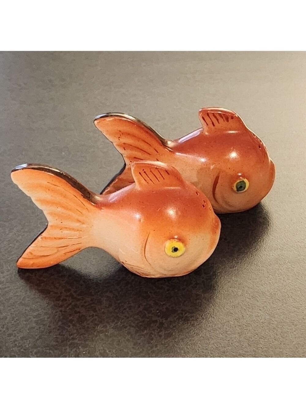 Rare Vintage Ceramic Koi Fish Salt And Pepper Shakers - Picture 4 of 9